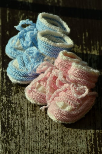 baby-shoes-1514004_1920